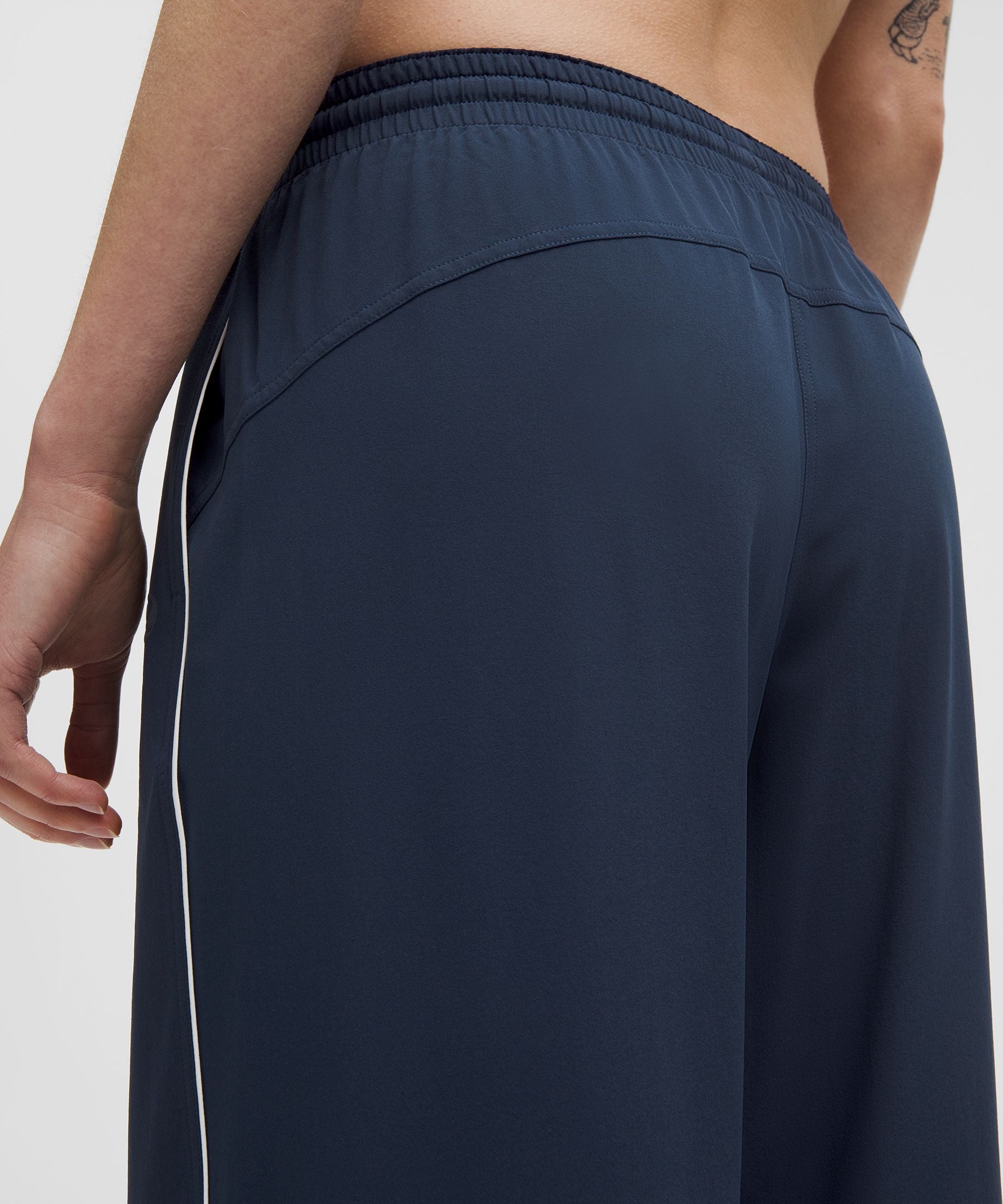 Court Rival Wide-Leg Track Pant *Regular