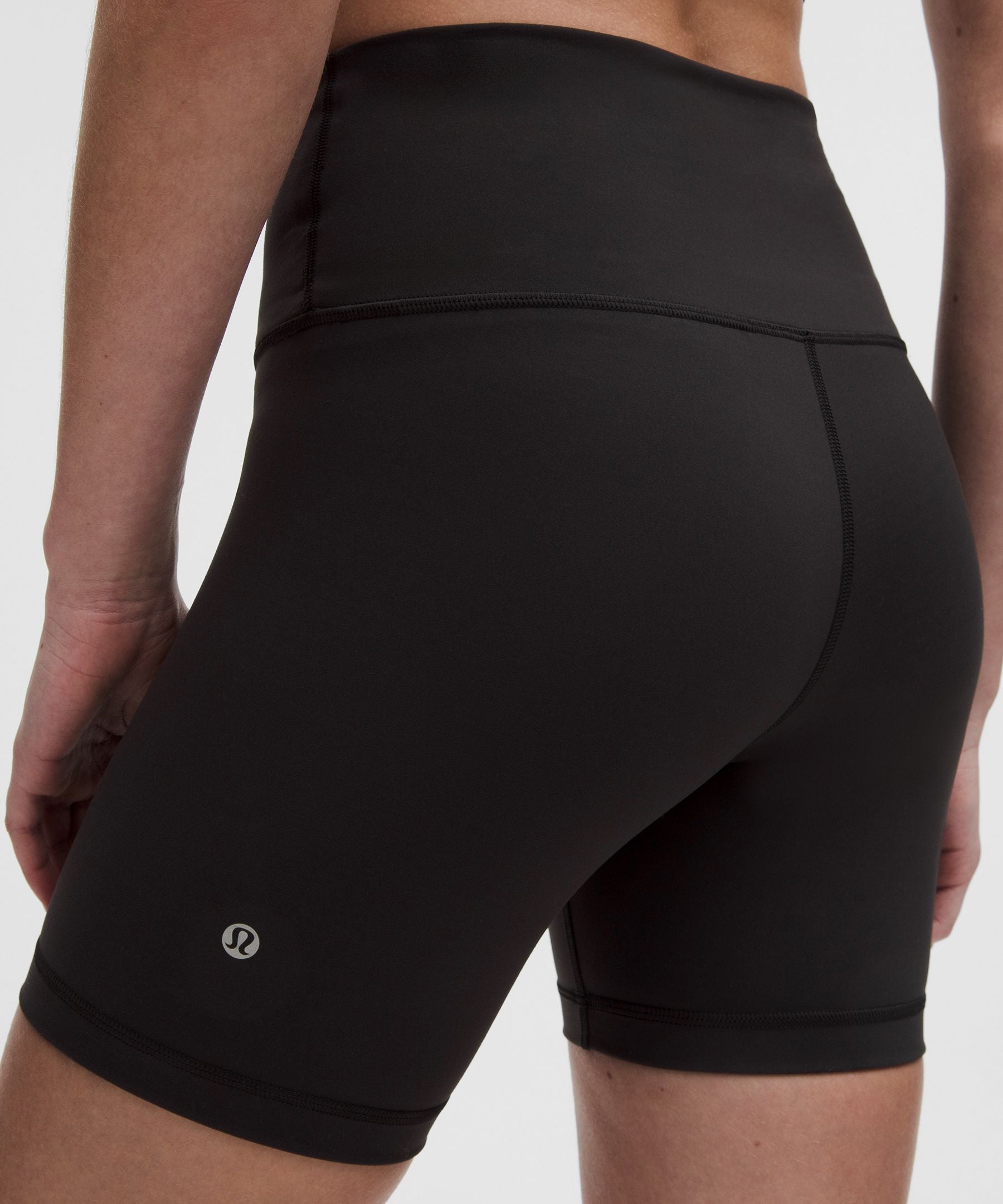 Wunder Train High-Rise Short 6"