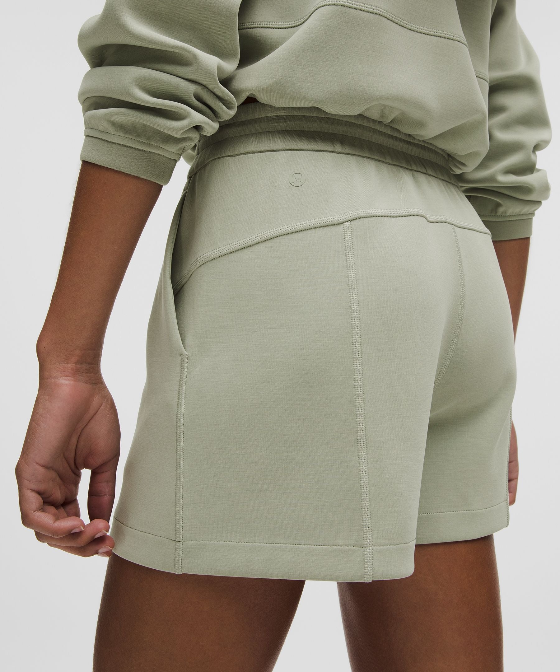 Softstreme High-Rise Short 4"