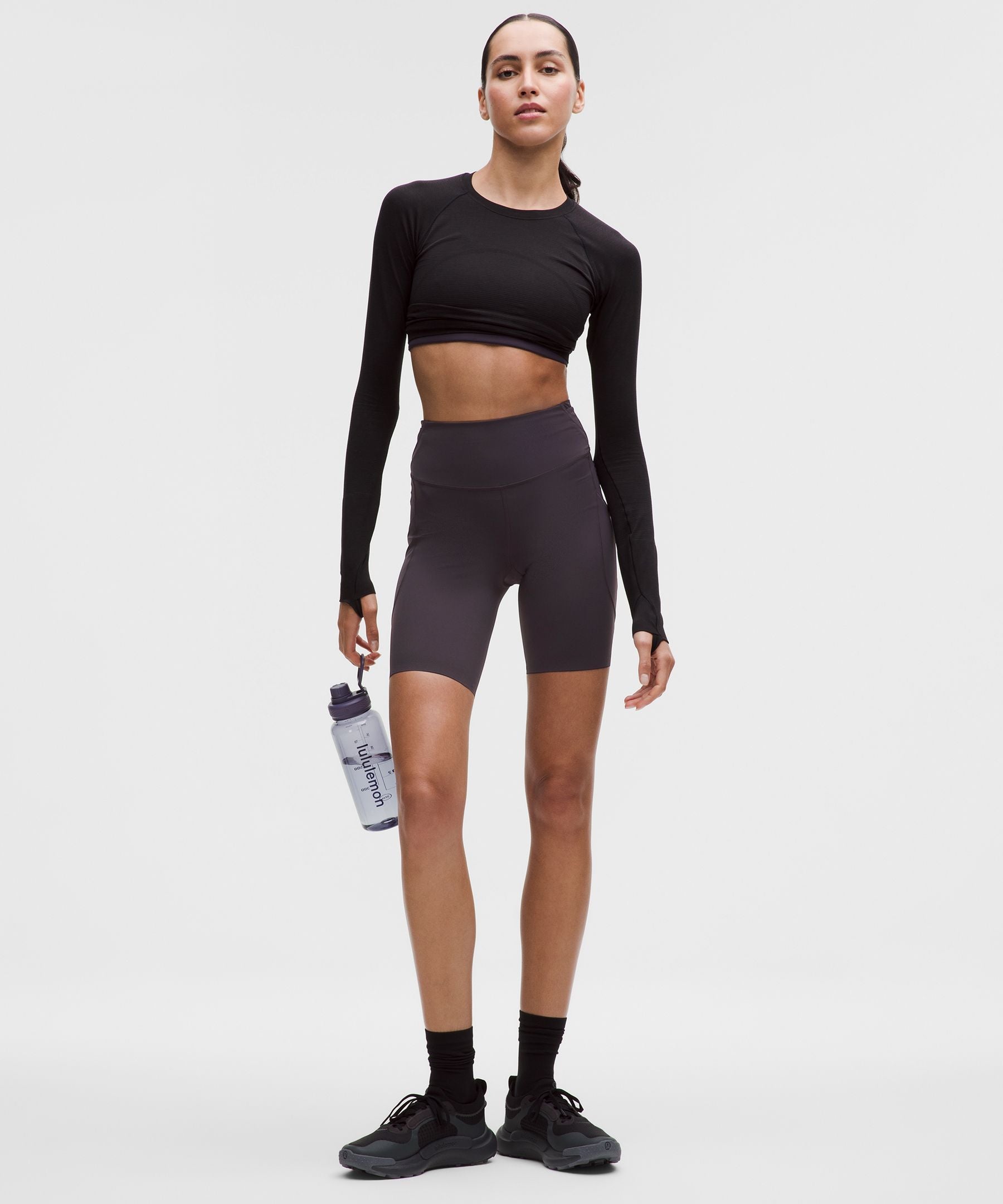 Fast and Free High-Rise Short 8" *5 Pocket