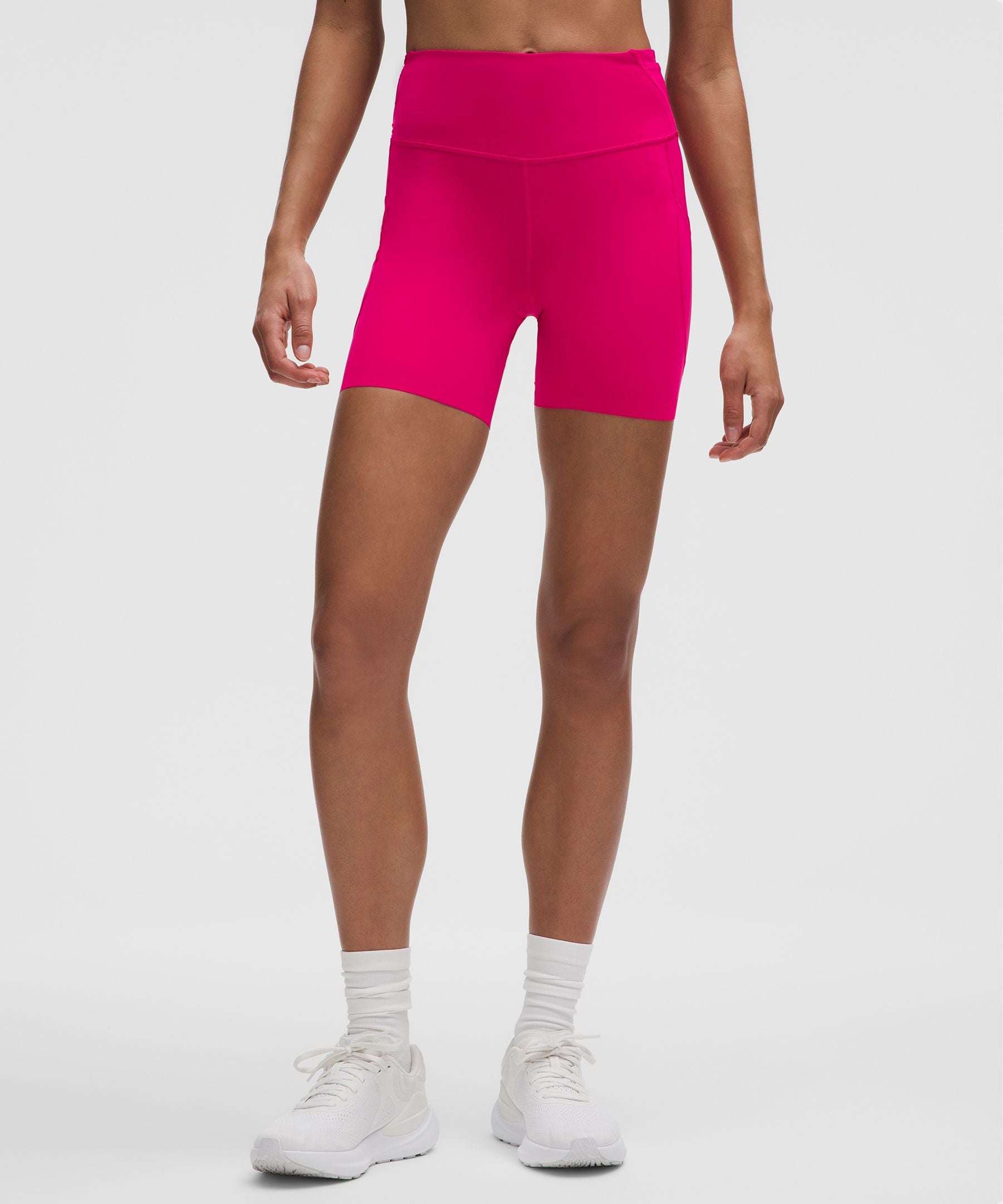 Fast and Free High-Rise Short 6" *5 Pocket