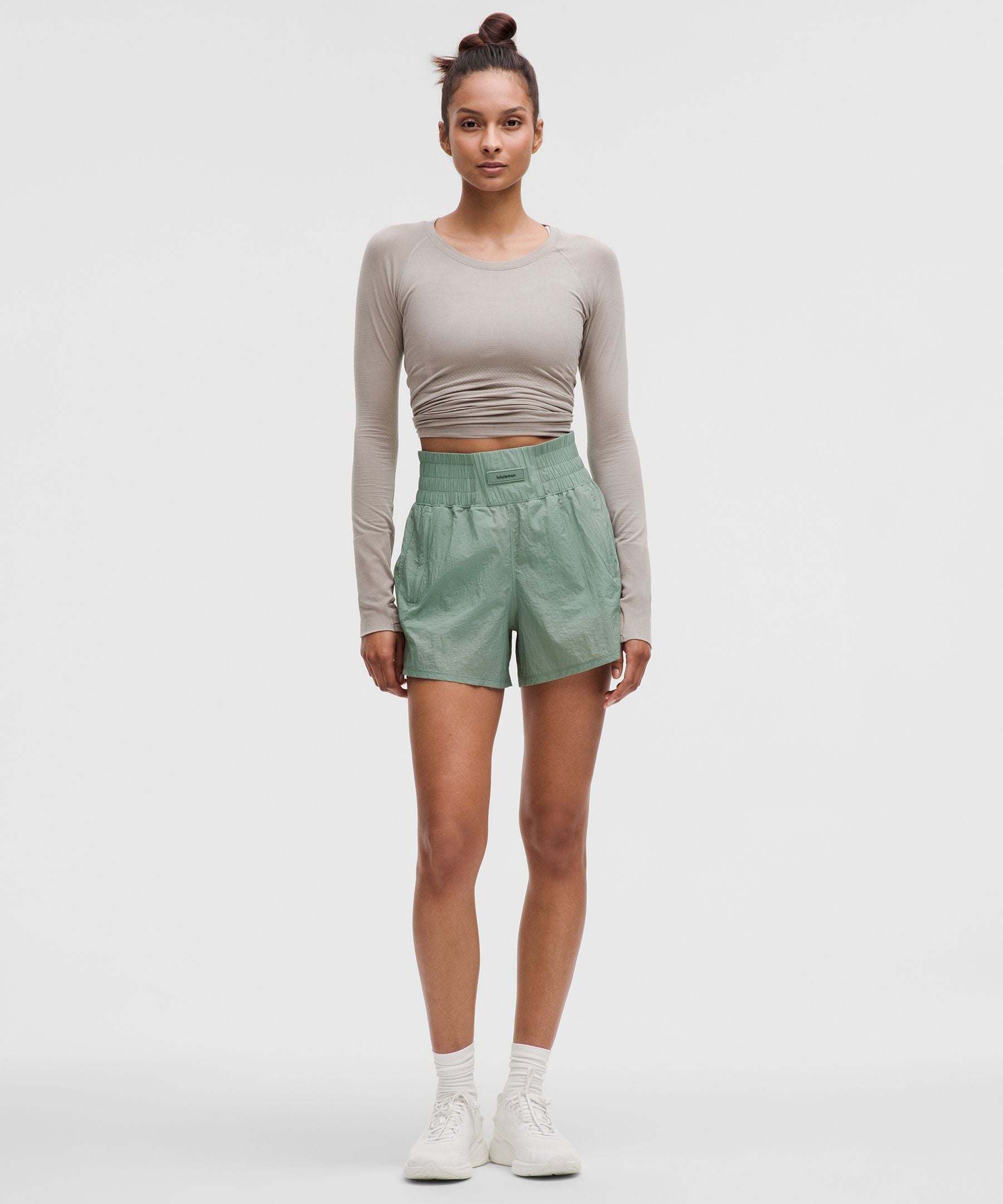 Lightweight Super-High-Rise Training Short 4"