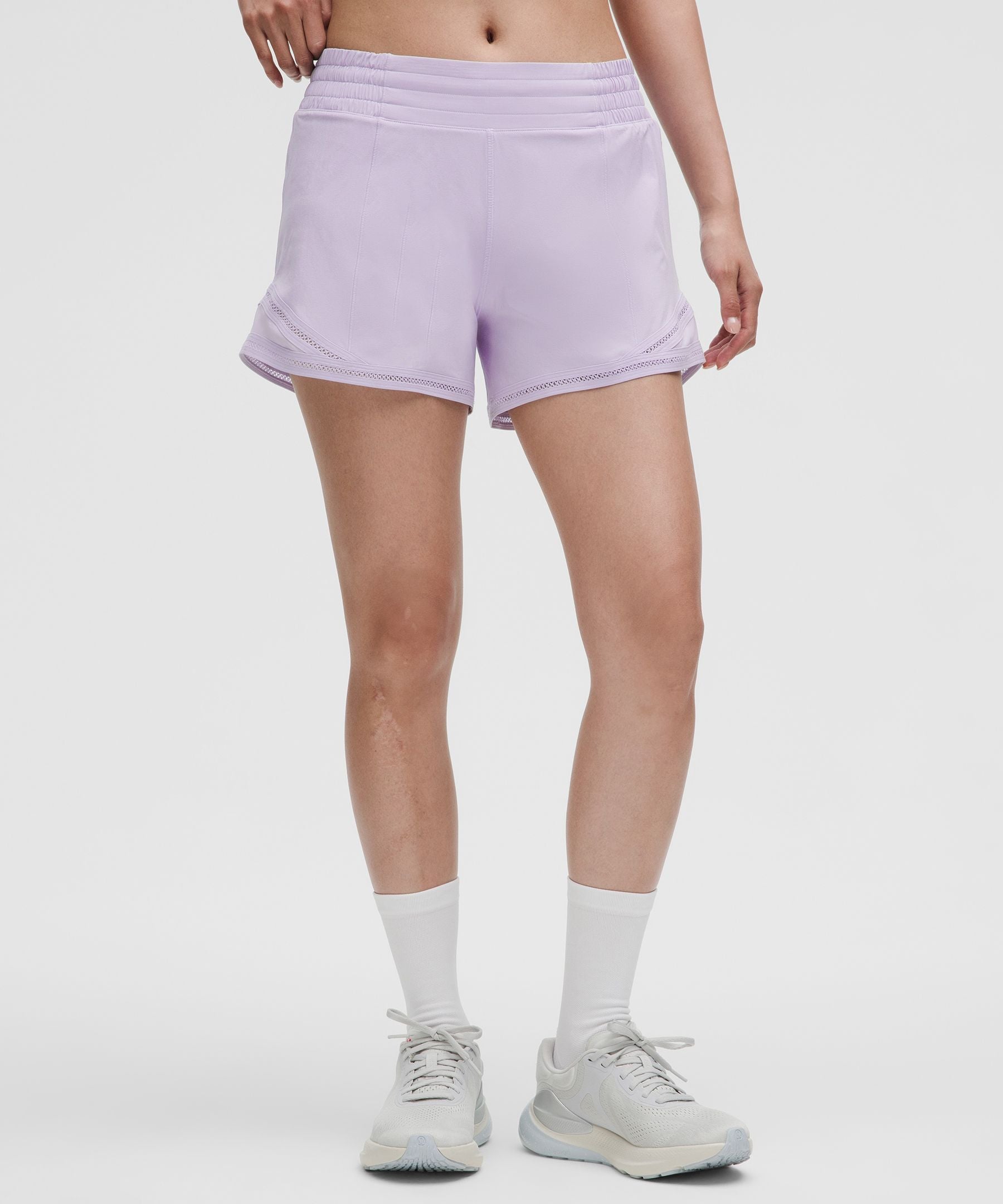 Hotty Hot High-Rise Lined Short 4" *Lace Trim