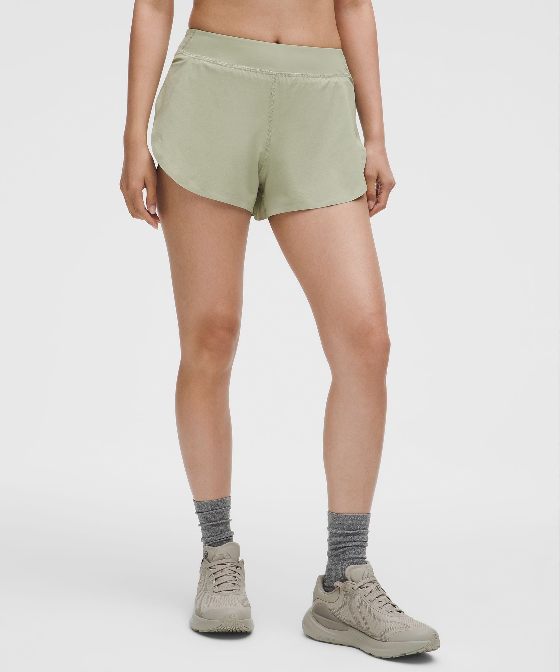 Fast and Free High-Rise Classic-Fit Split Short 3"
