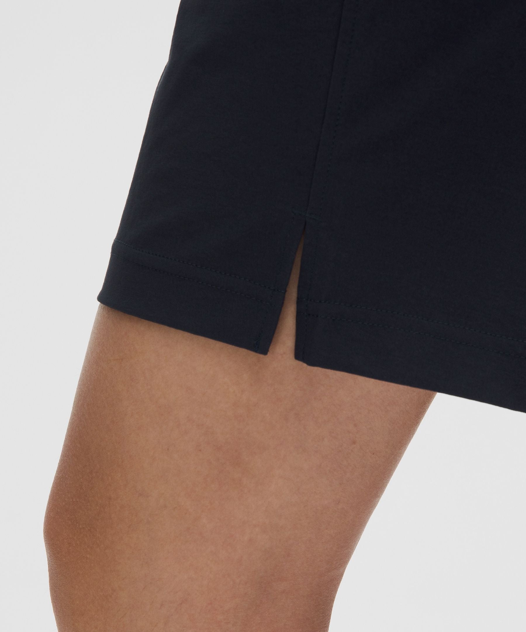 Stretch Twill Bermuda Golf Short 10"