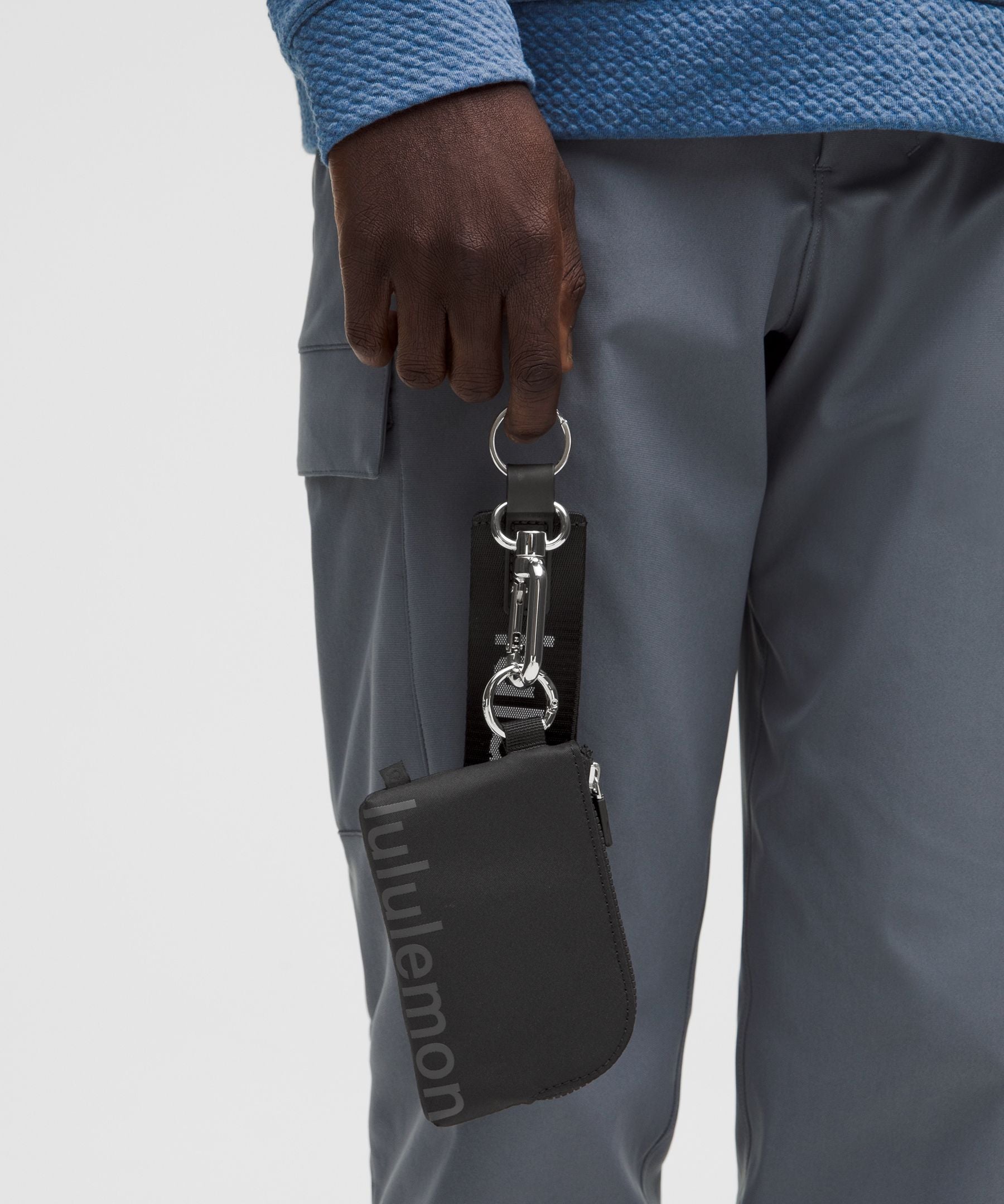 Clippable Card Pouch