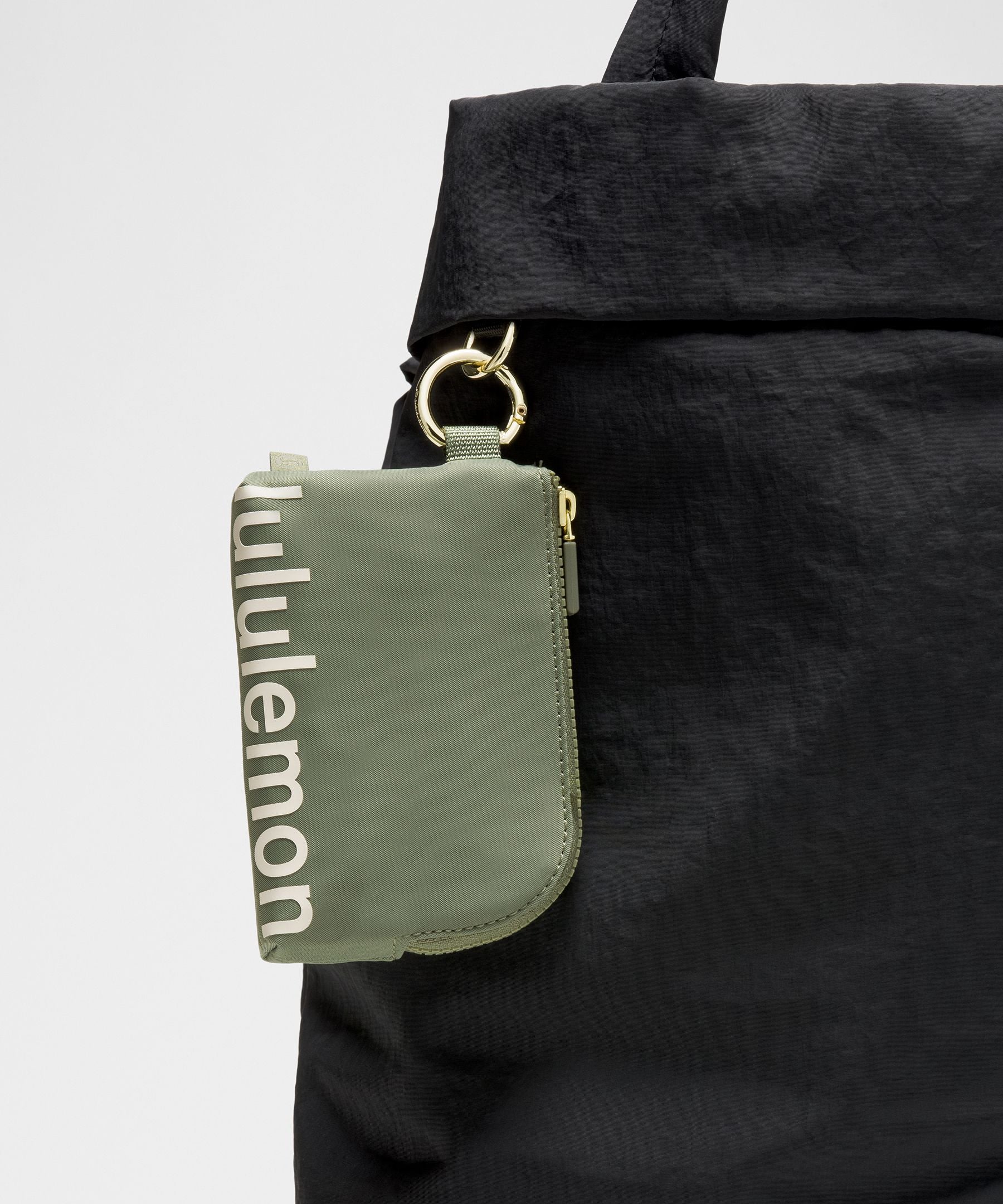 Clippable Card Pouch