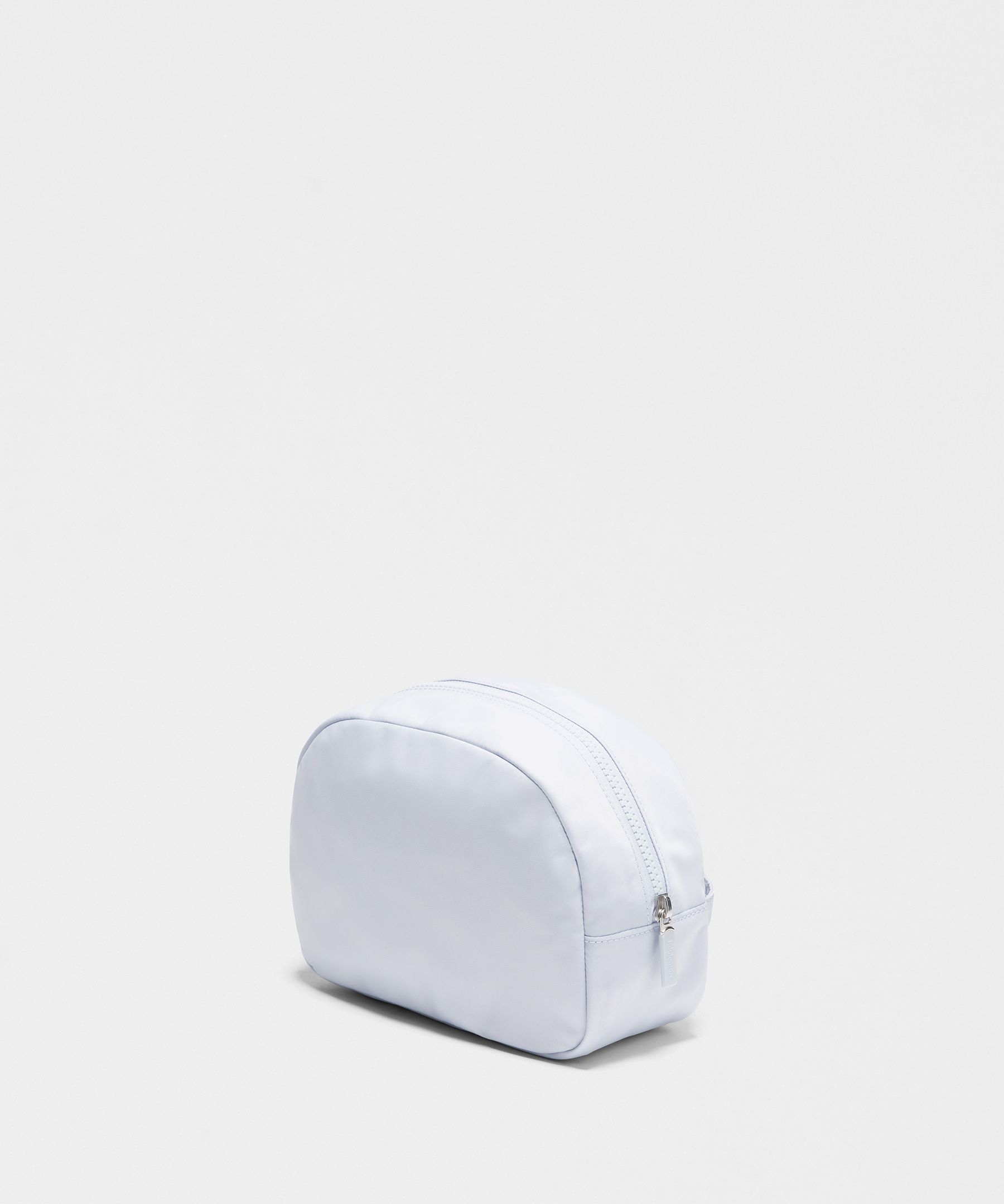 City Essentials Pouch 4L