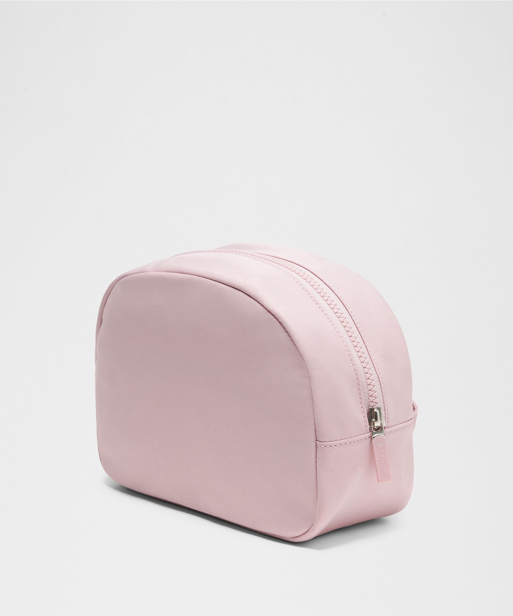 City Essentials Pouch 4L