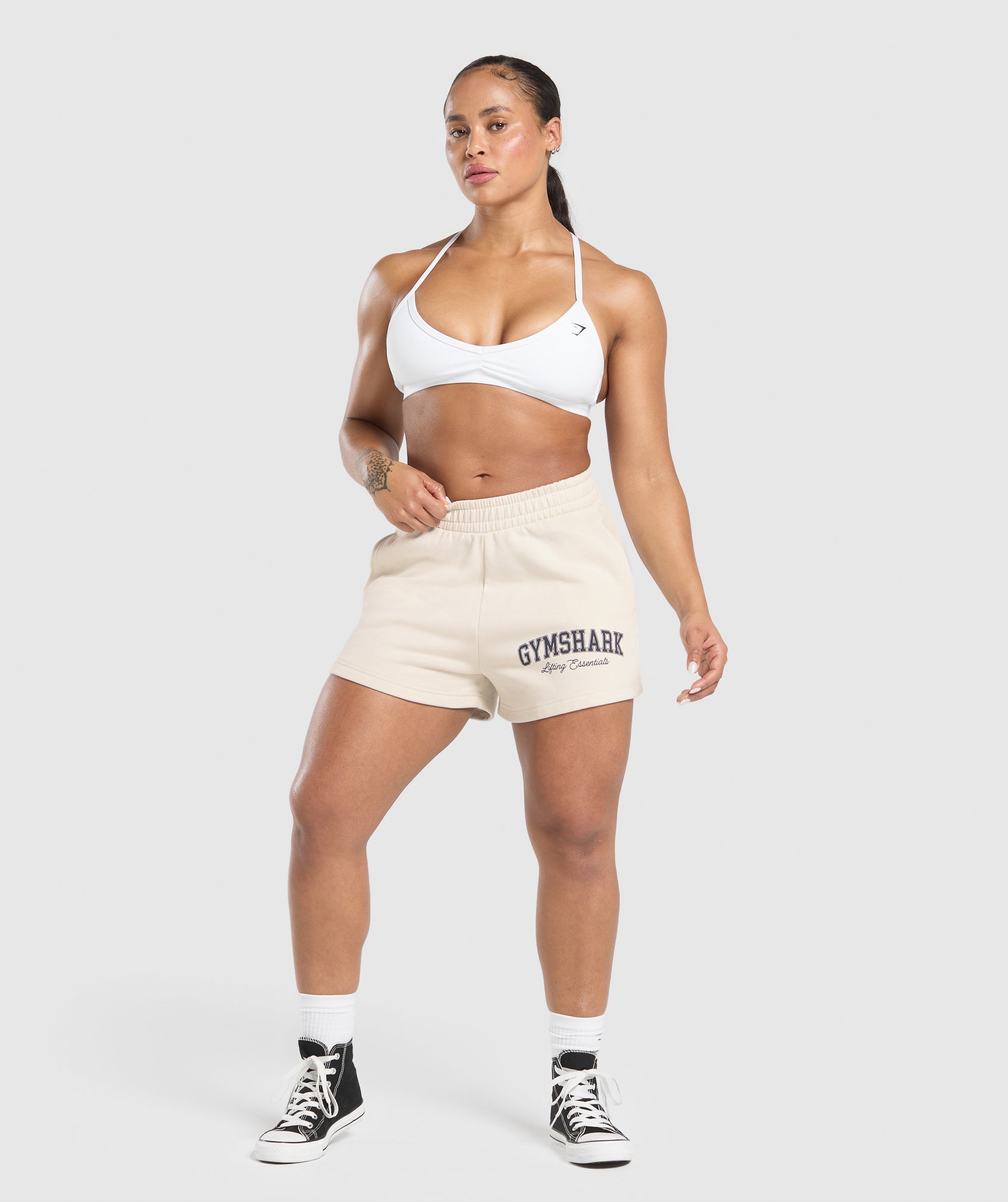 Gymshark Lifting Essentials Graphic Brushed 4' Shorts - Oat White