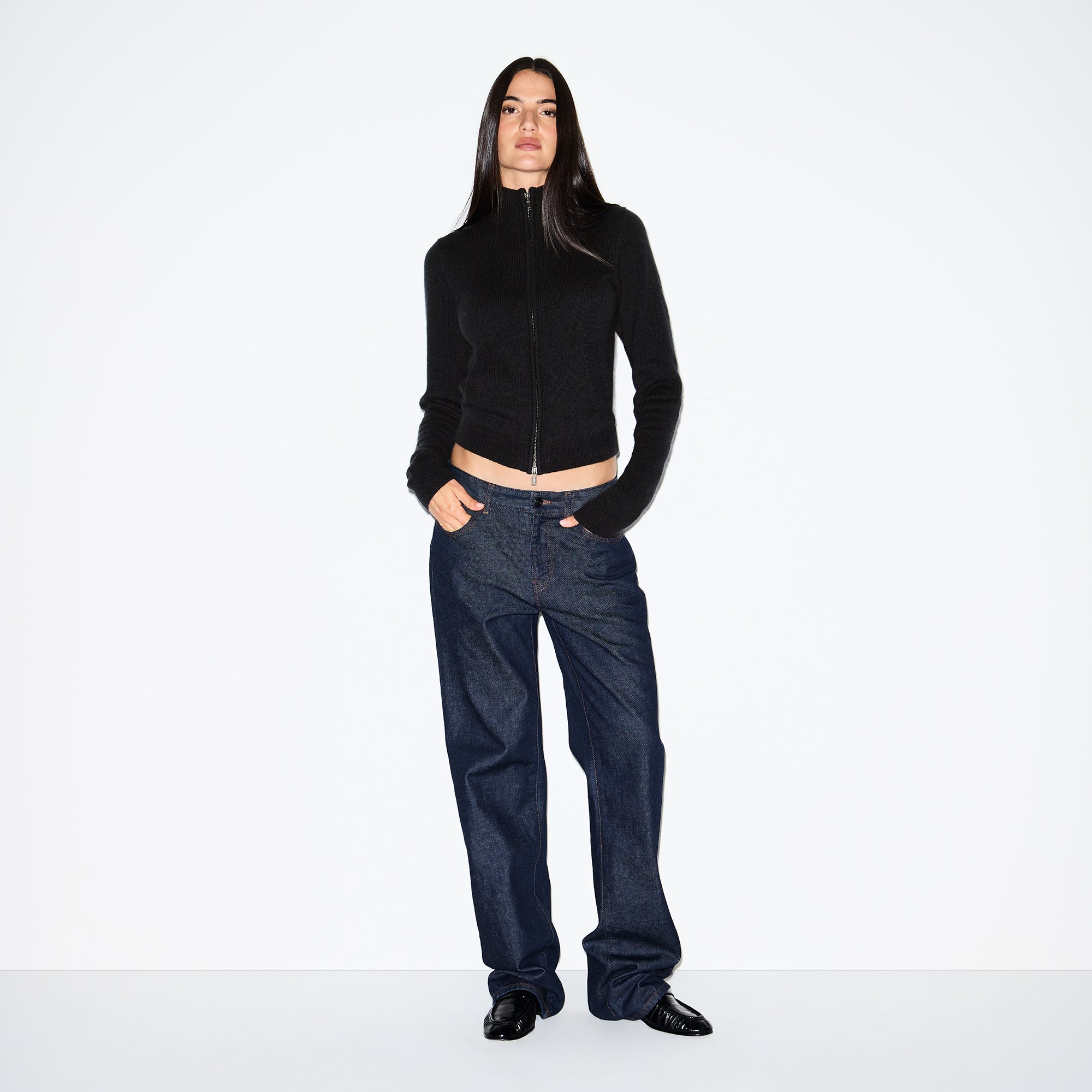 WOOL CASHMERE ZIP UP MOCK NECK SWEATER | ONYX