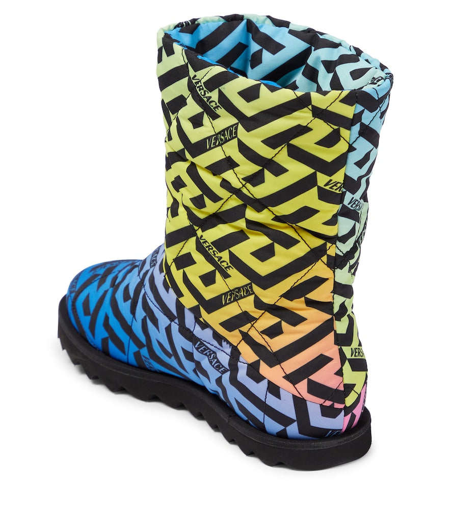 La Greca quilted boots