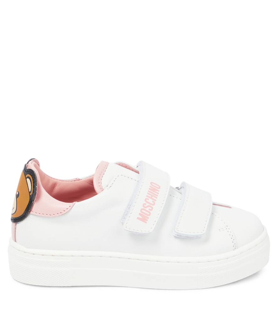 Leather sneakers