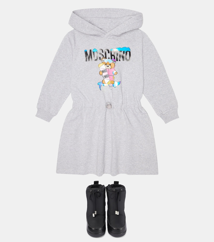 Logo snow boots
