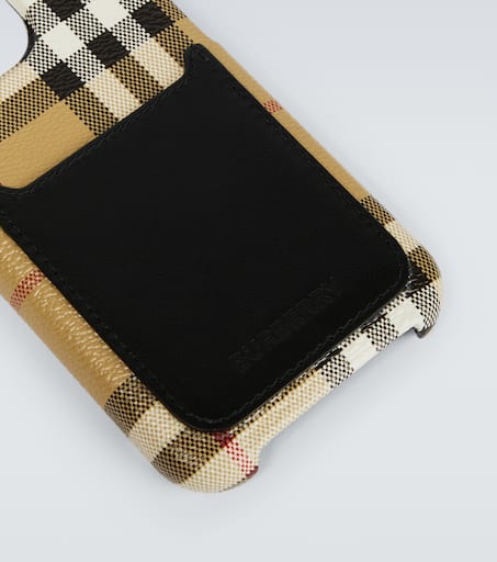 Vintage Check iPhone 14 Pro case