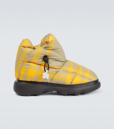 Burberry Check boots