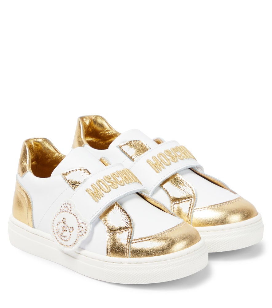 Leather sneakers