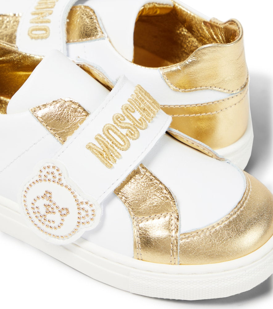 Leather sneakers