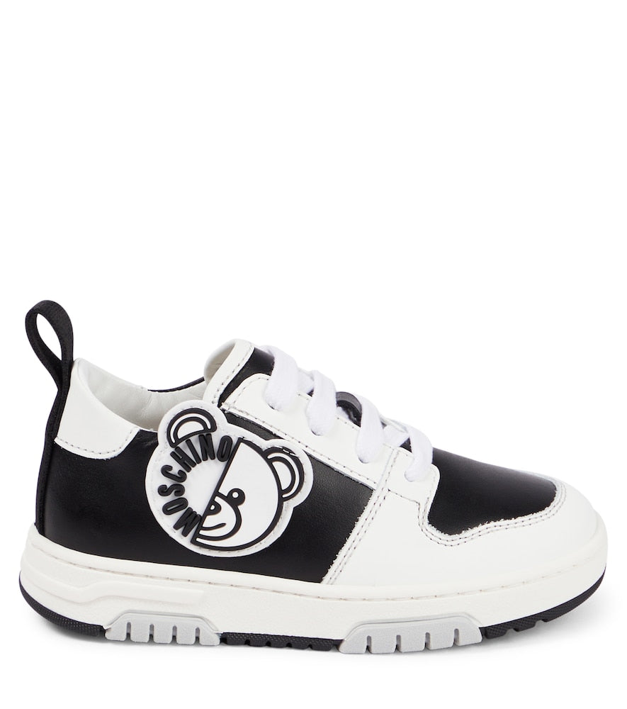 Leather sneakers