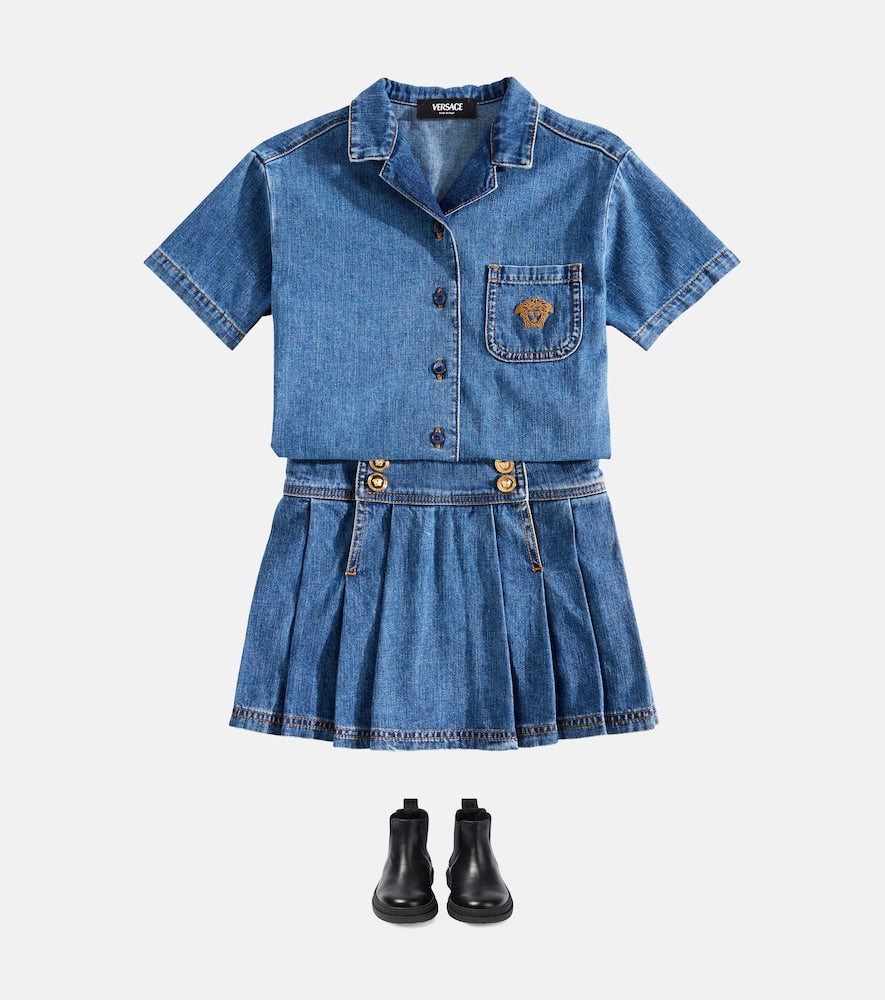 Pleated denim skirt