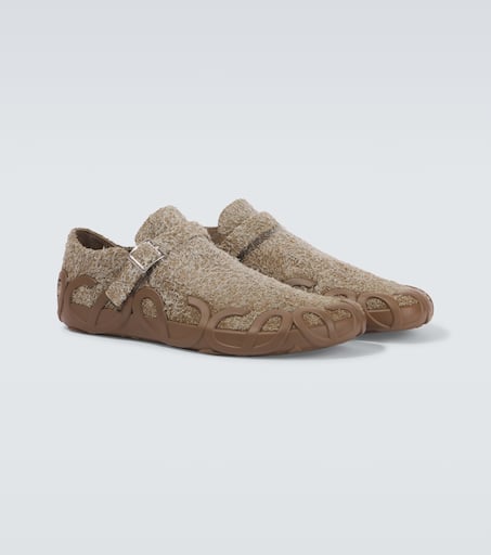 Rise suede slippers