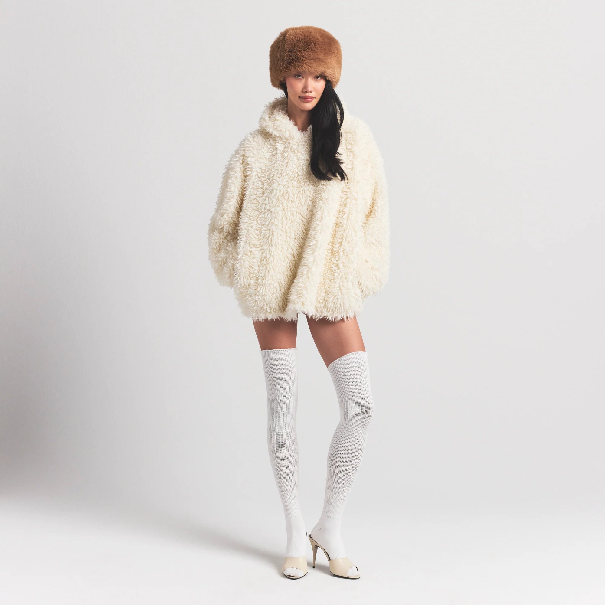 FAUX FUR HOODIE | EGRET