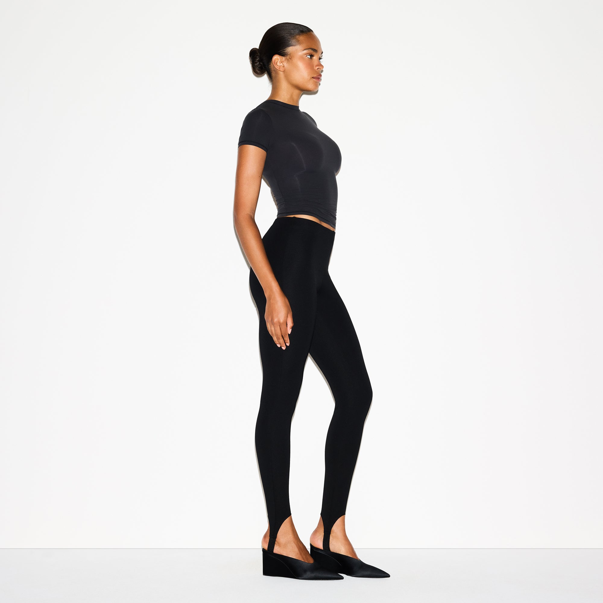 The Essential Collection High-waisted Stirrup Legging