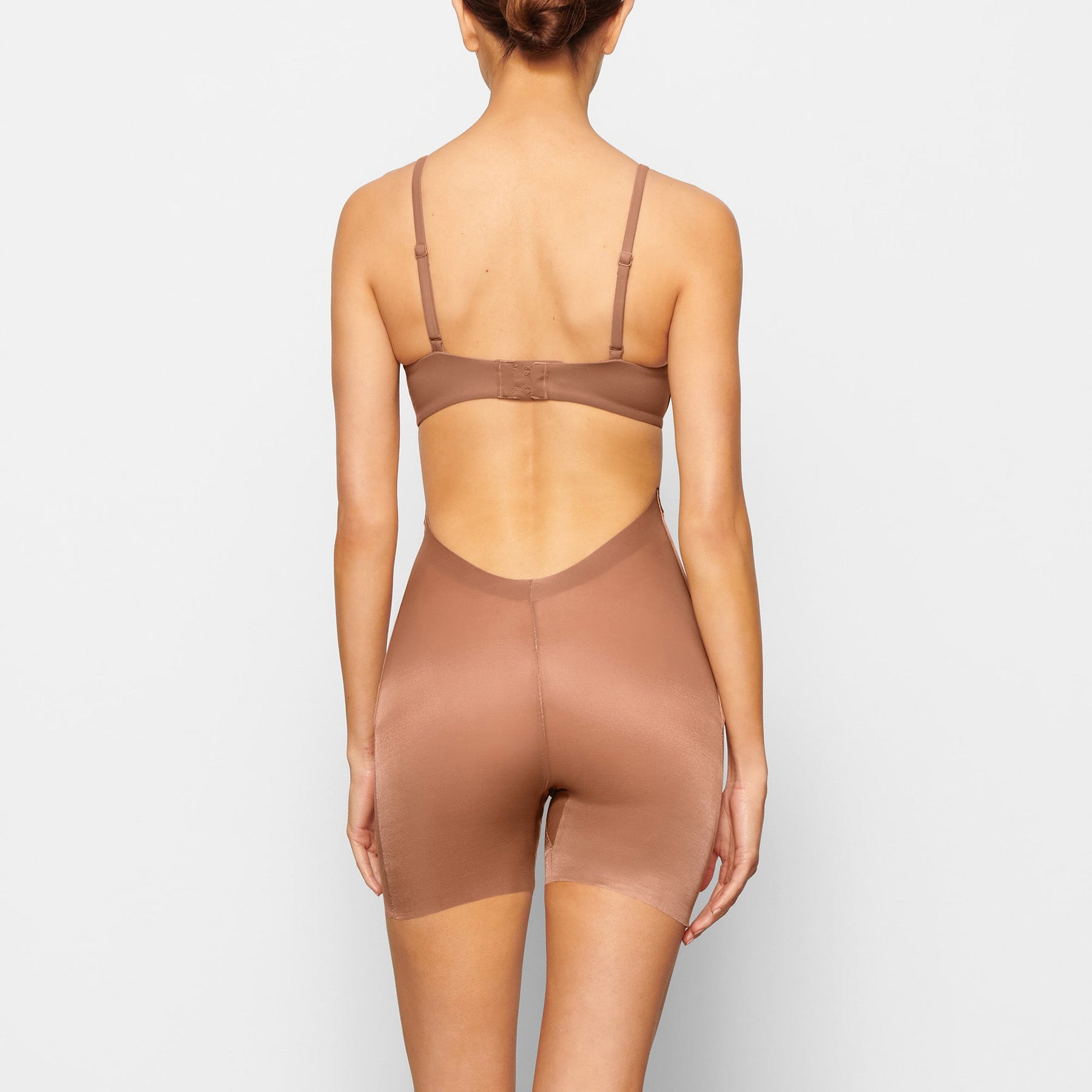 SIMPLY BARE LOW BACK SHORT | SIENNA