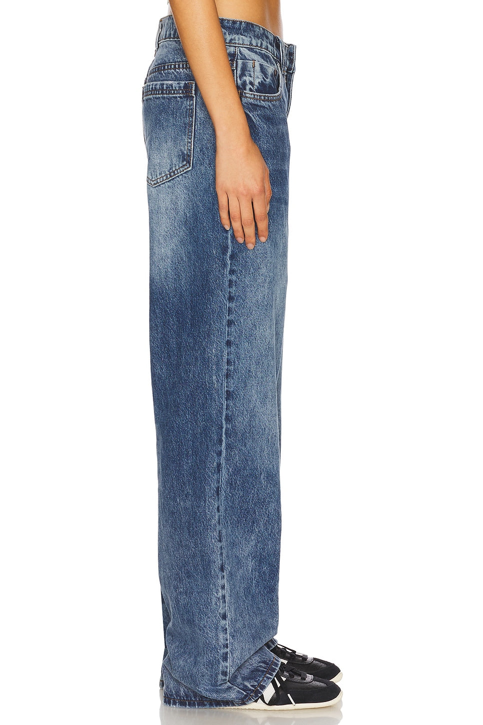 superdown Idalia Jean in Dark Wash