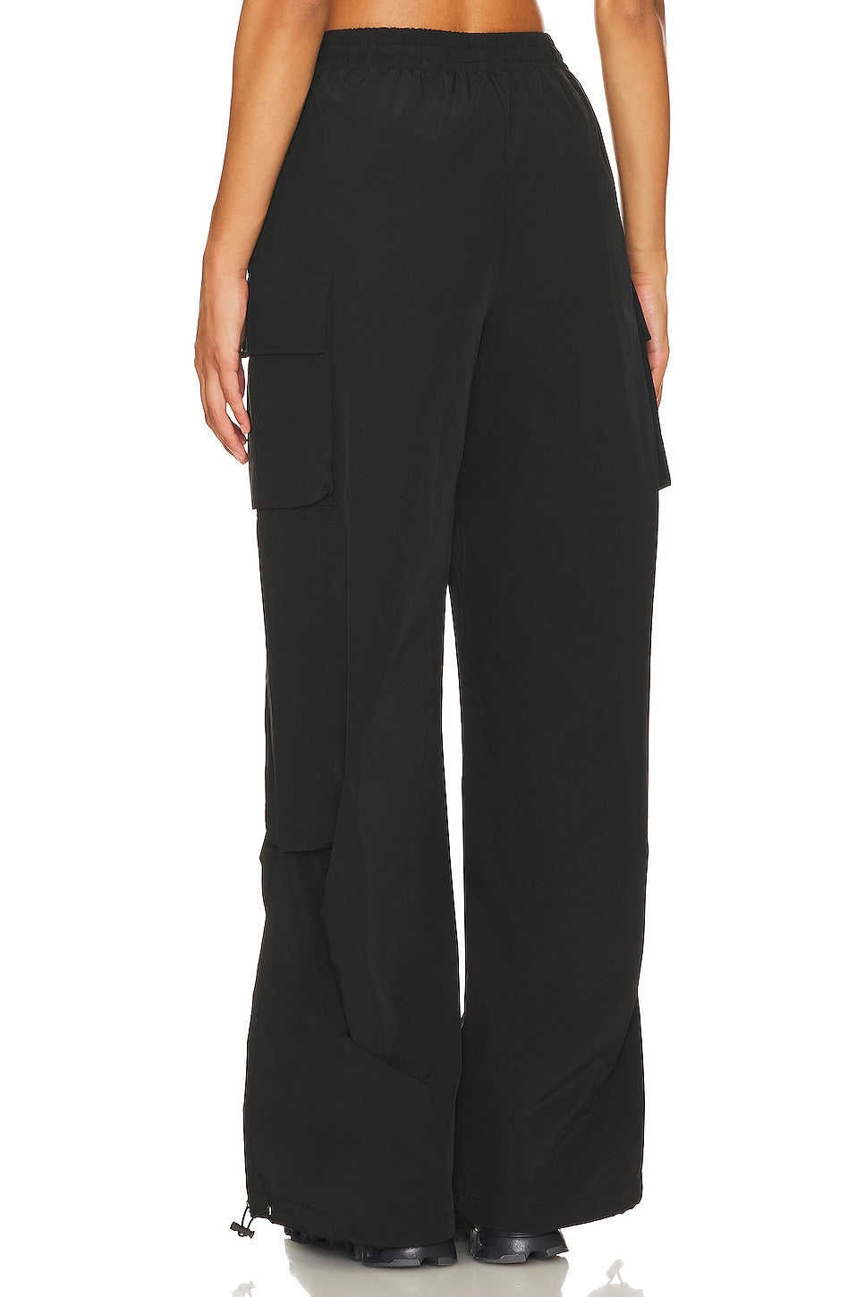 superdown Josie Parachute Pant in Black