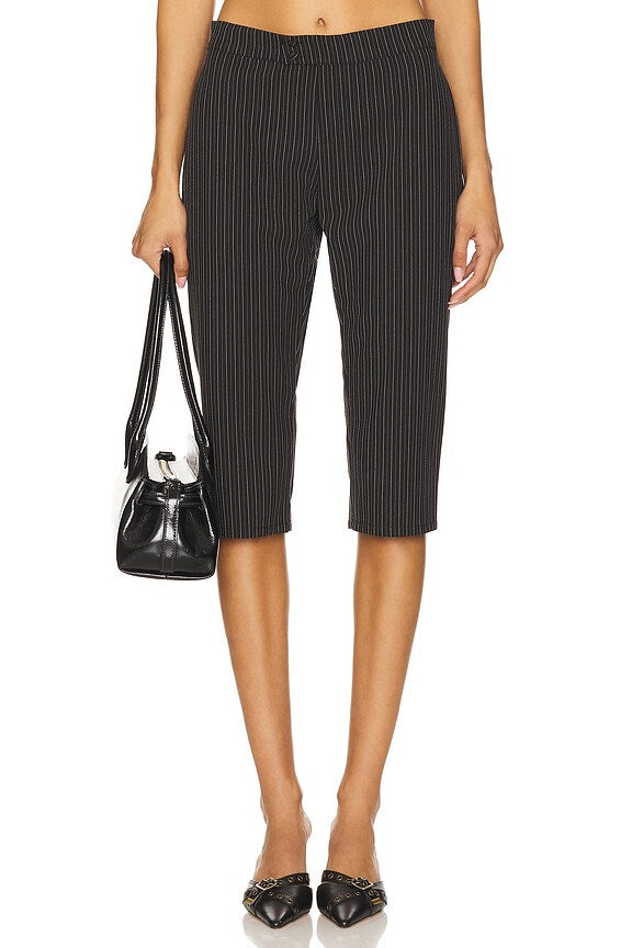 superdown Tina Capri in Black Stripe