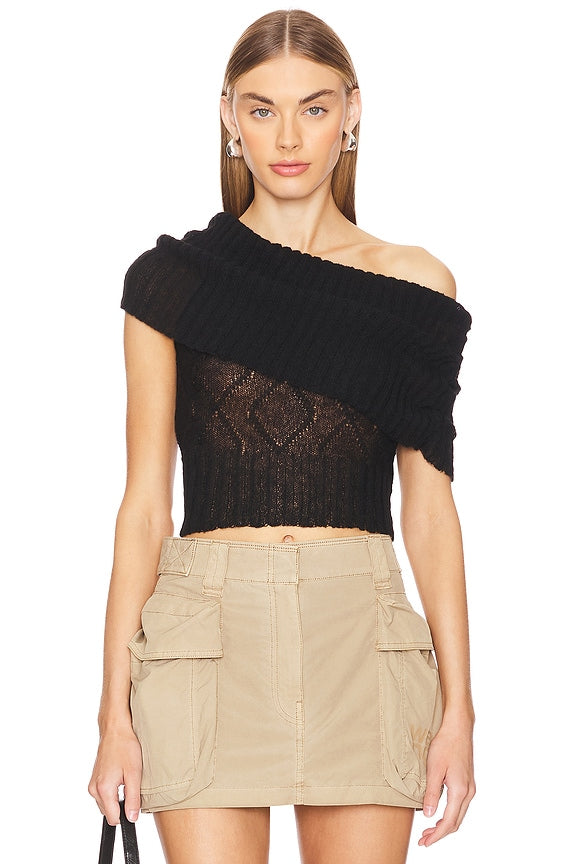 superdown Aubrey Sweater Top in Black