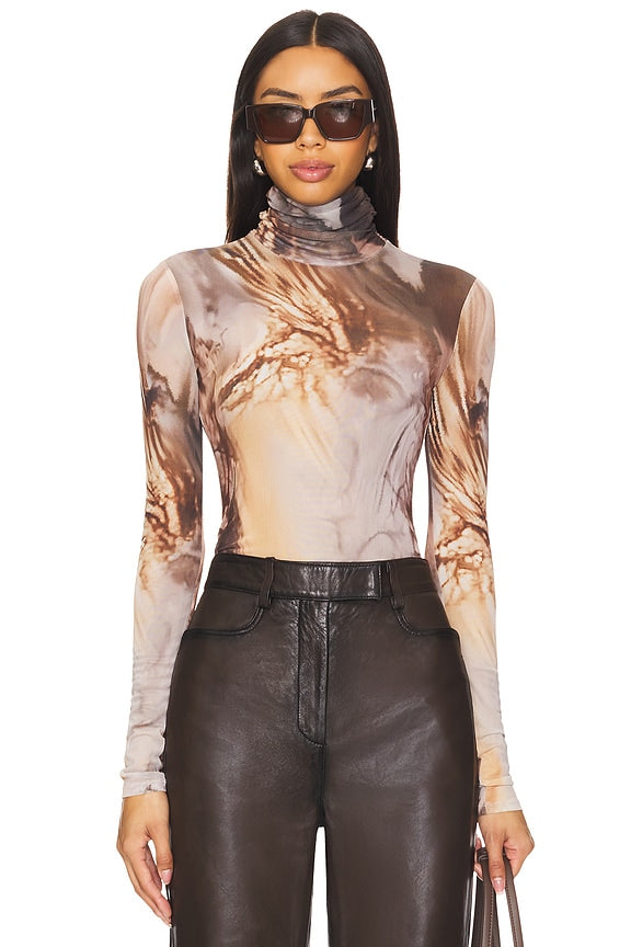 superdown Kaia Top in Brown Multi