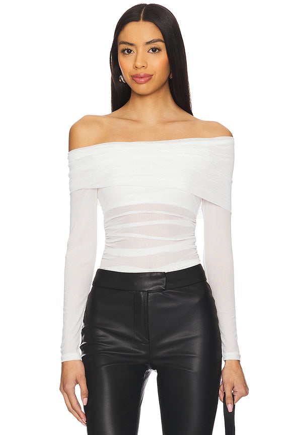 superdown Kami Off Shoulder Top in Ivory
