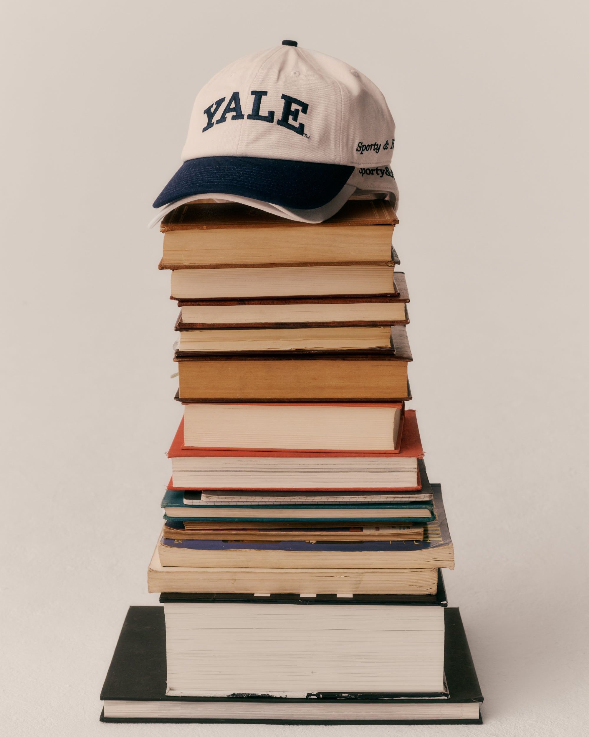 Yale Classic Hat - White/Navy