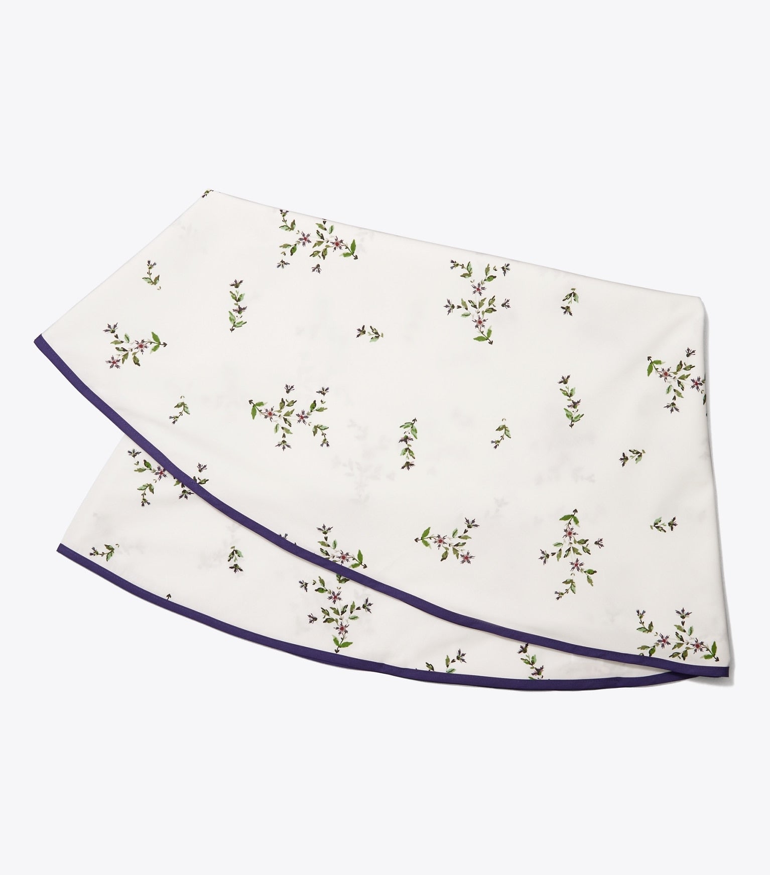 Jolie Fleur Round Tablecloth, 70"