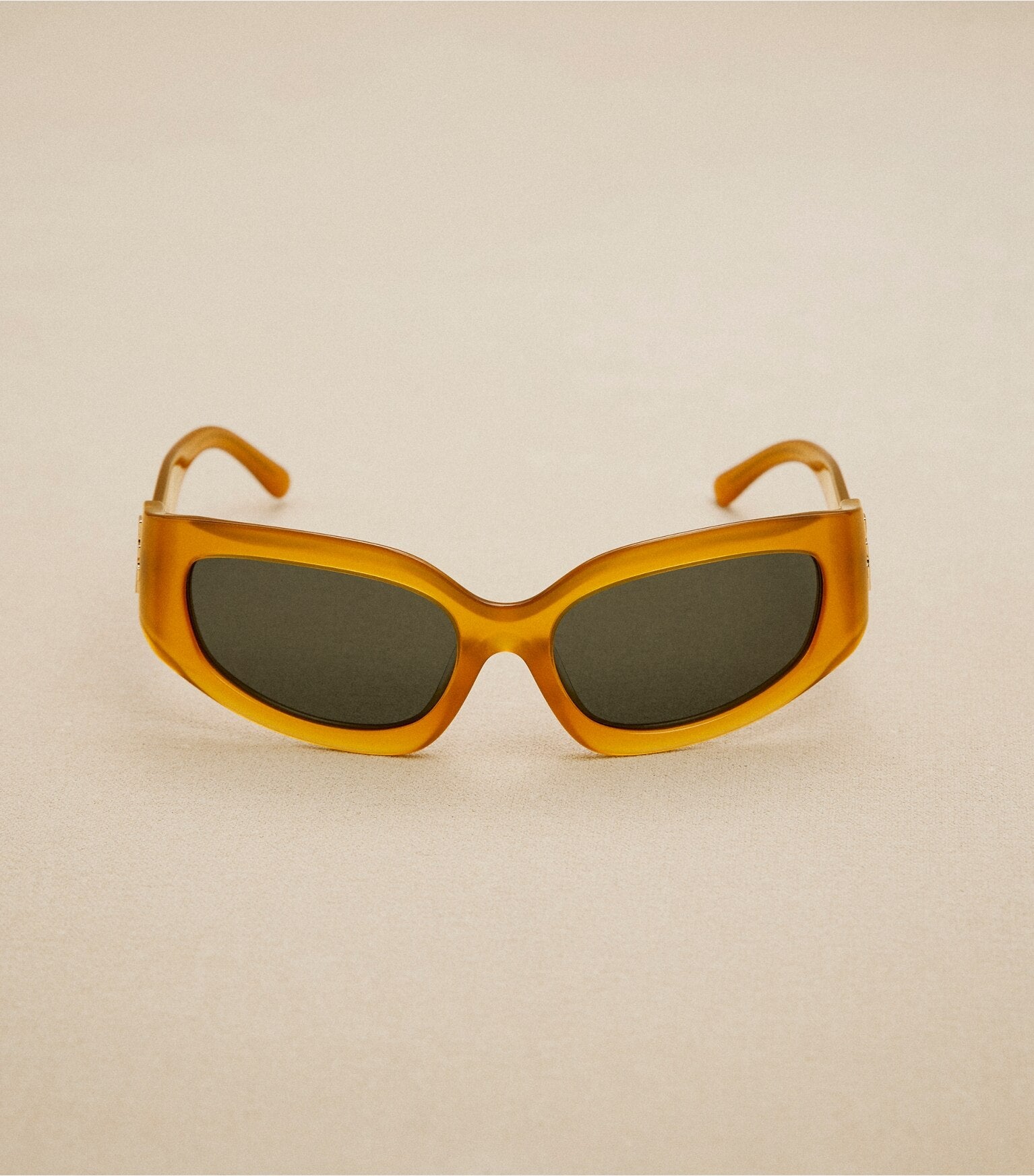 Eleanor Broken Logo Sunglasses