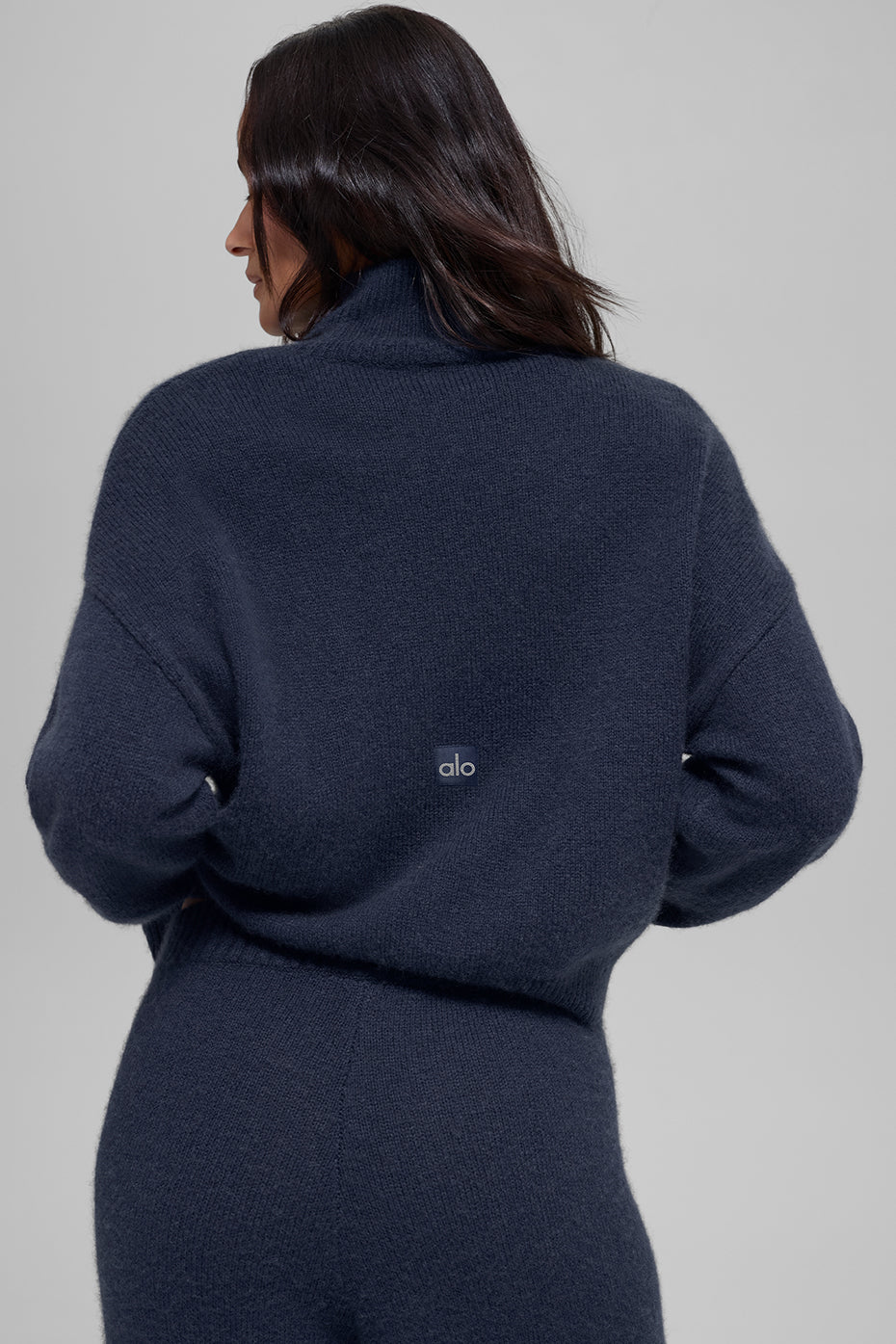 Wool Cashmere Cropped New Class Turtleneck Sweater