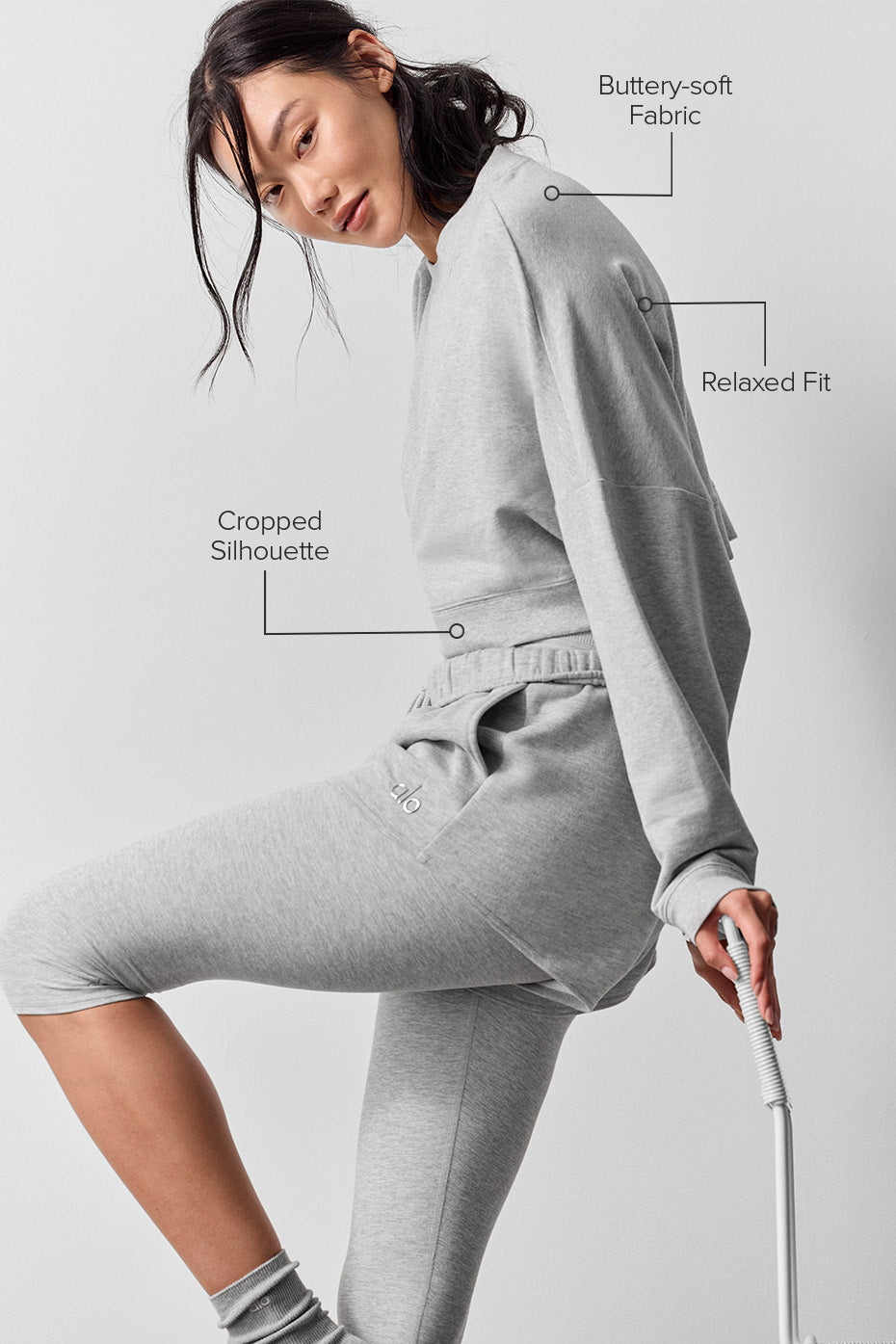 Cropped Sway Crew Neck Pullover