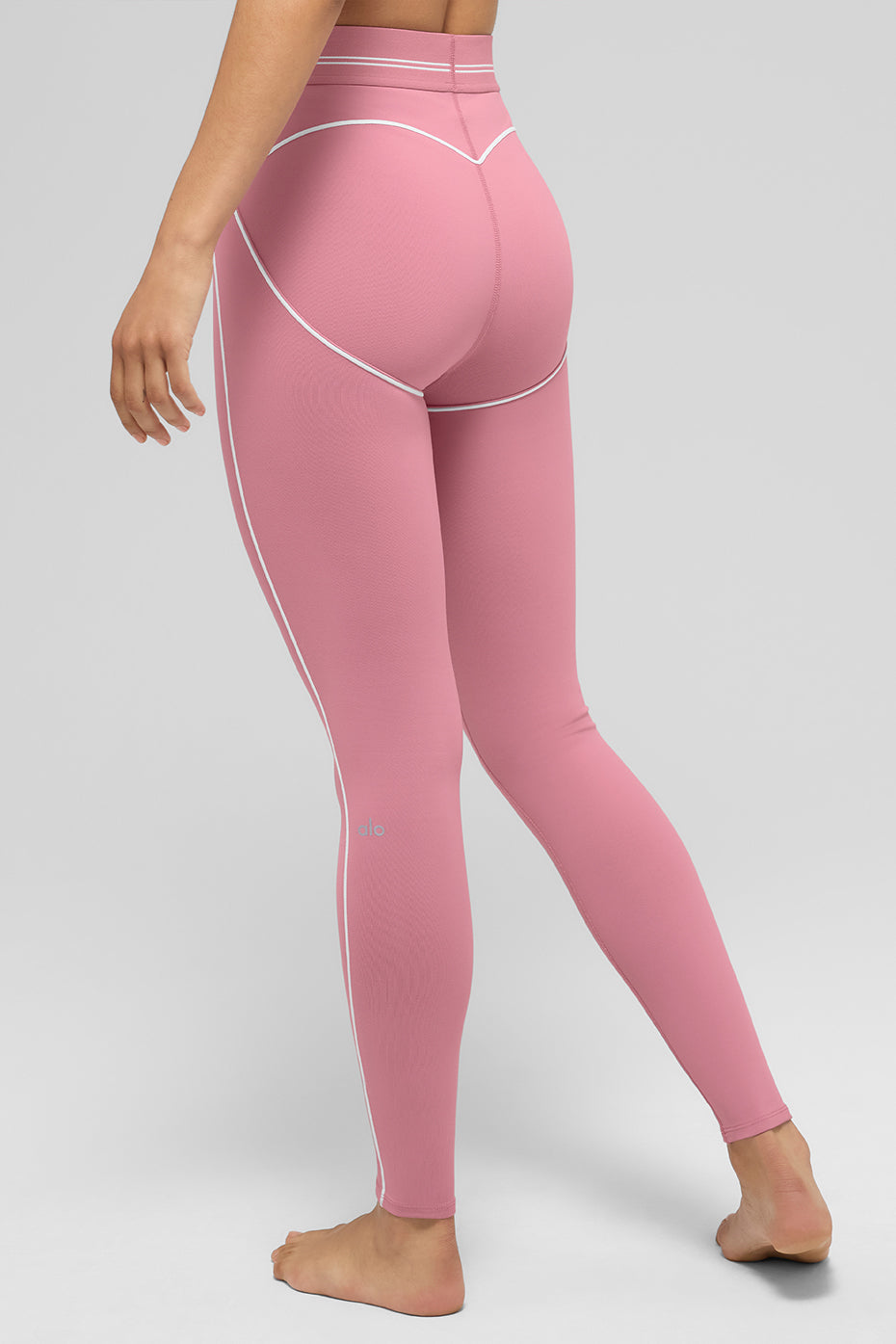 Airbrush High-Waist Heart Throb Legging in pink with sweetheart shaping and contrast stitching for a stylish workout.