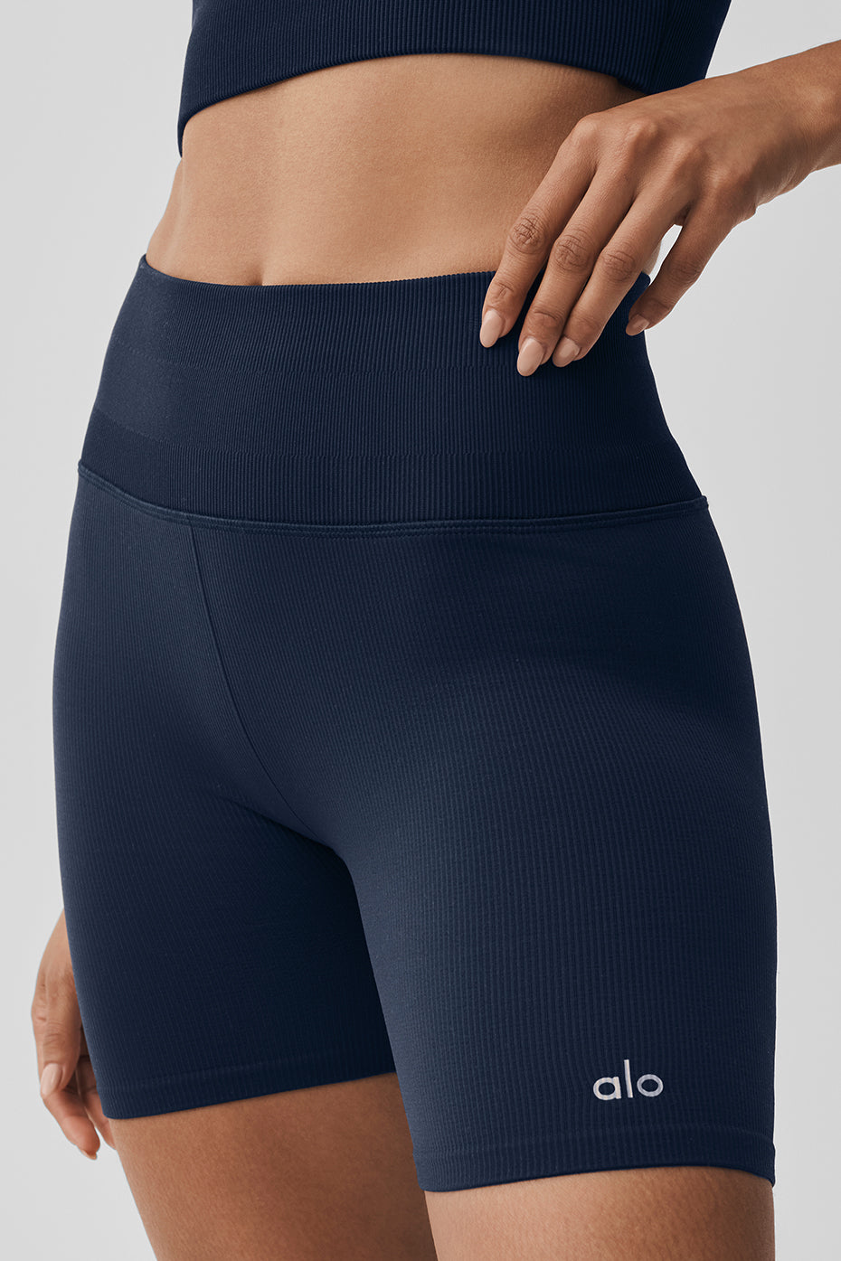 5" Seamless Ribbed Favorite Short