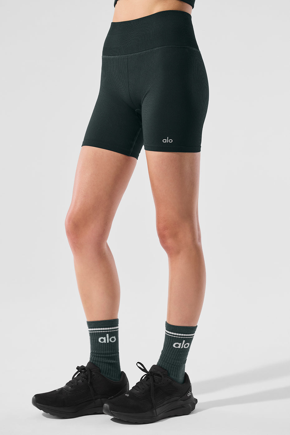 5" Seamless Ribbed Favorite Short
