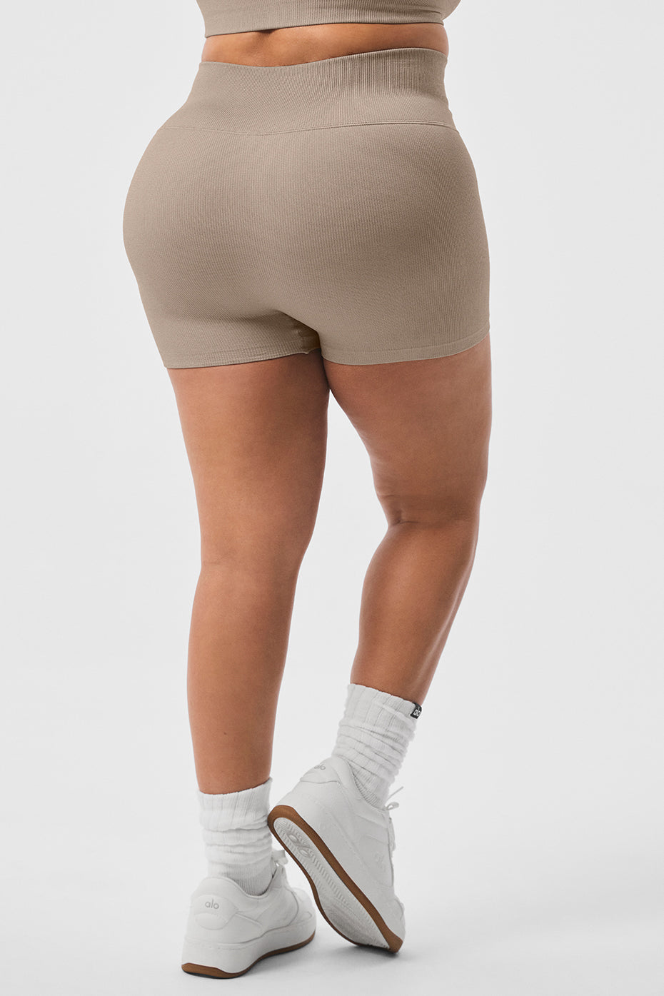 3" Seamless Ribbed Shimmer Short