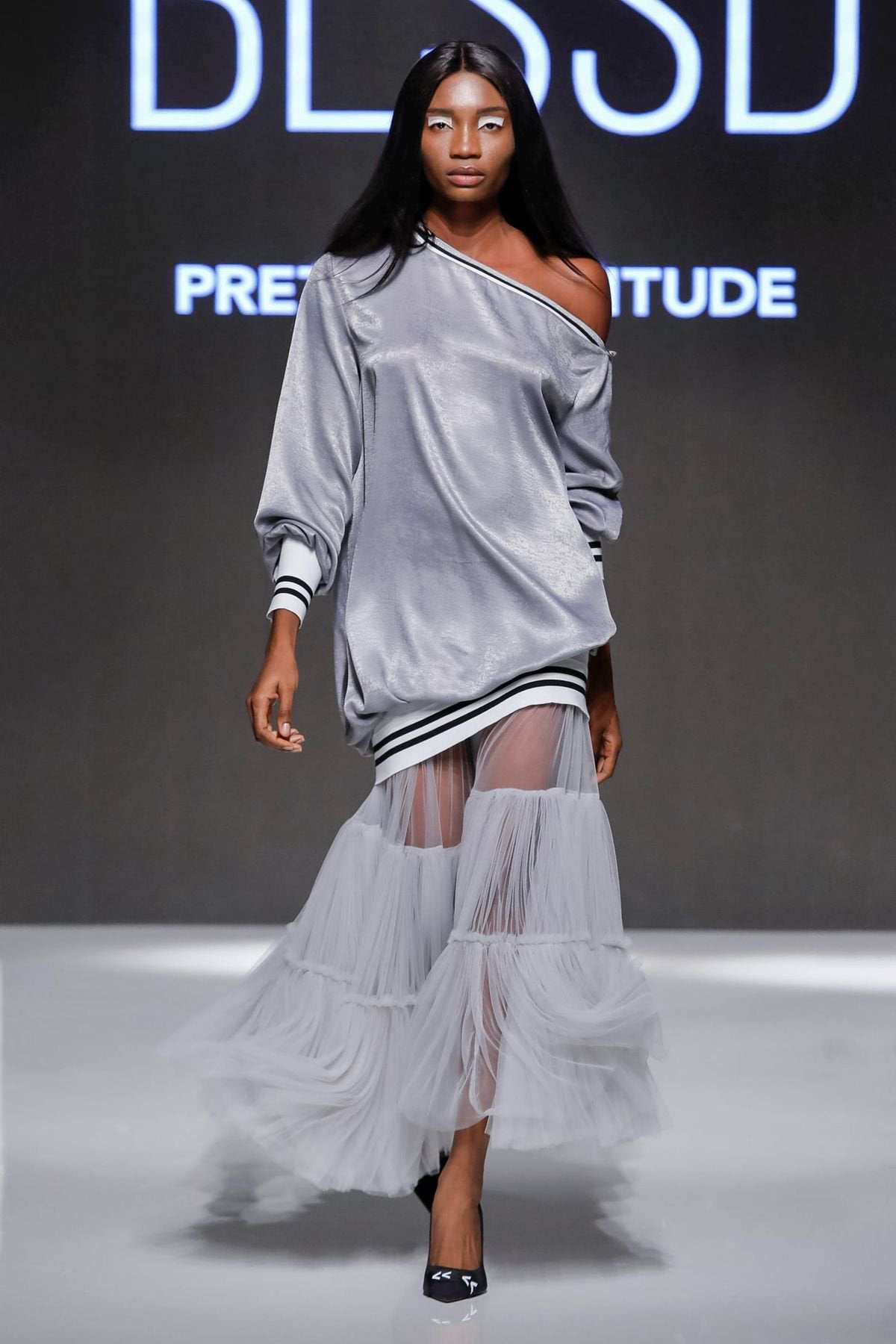 EXTRA VOLUME TIERED TULLE SKIRT