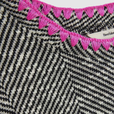 Black Herringbone Whipstitch T-Shirt