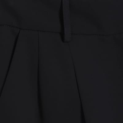 Black Pleated Barrel Leg Trousers