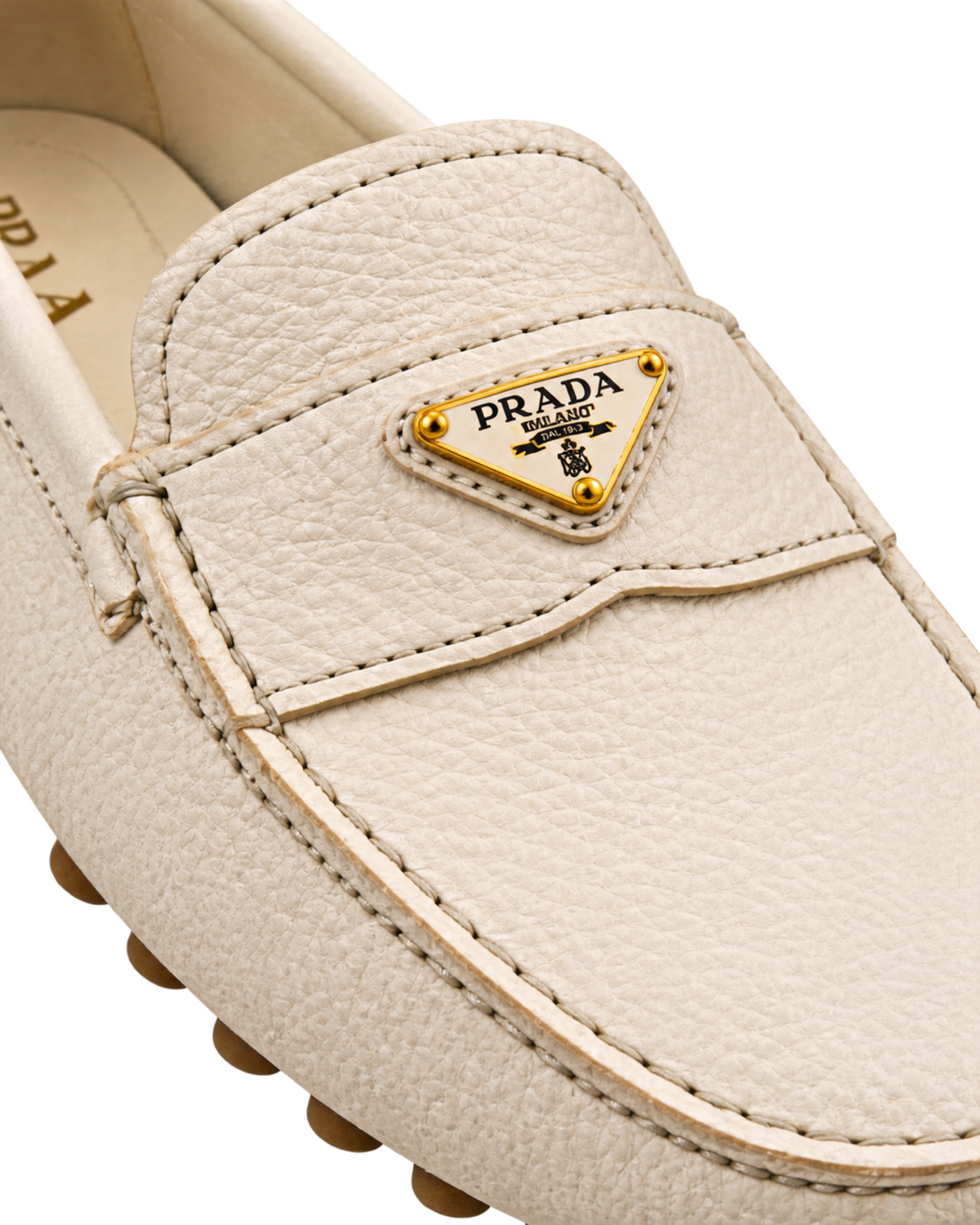 Buckskin-print embossed driving shoes