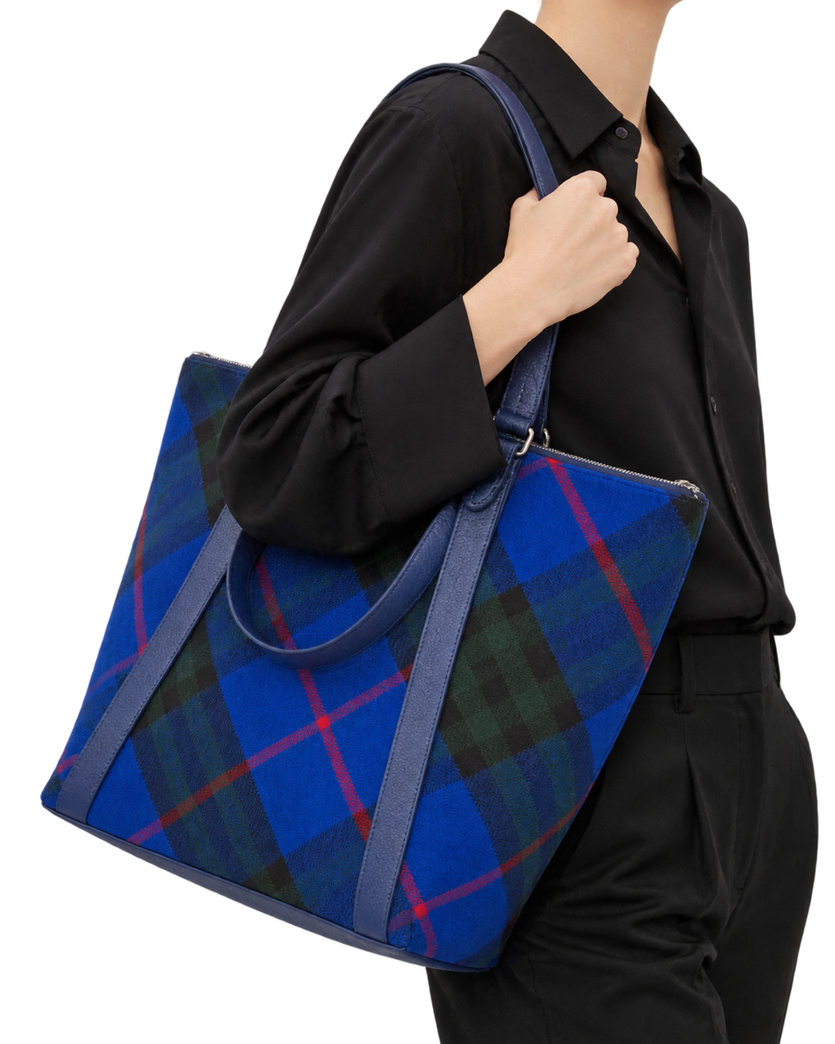 Burberry Medium field tote