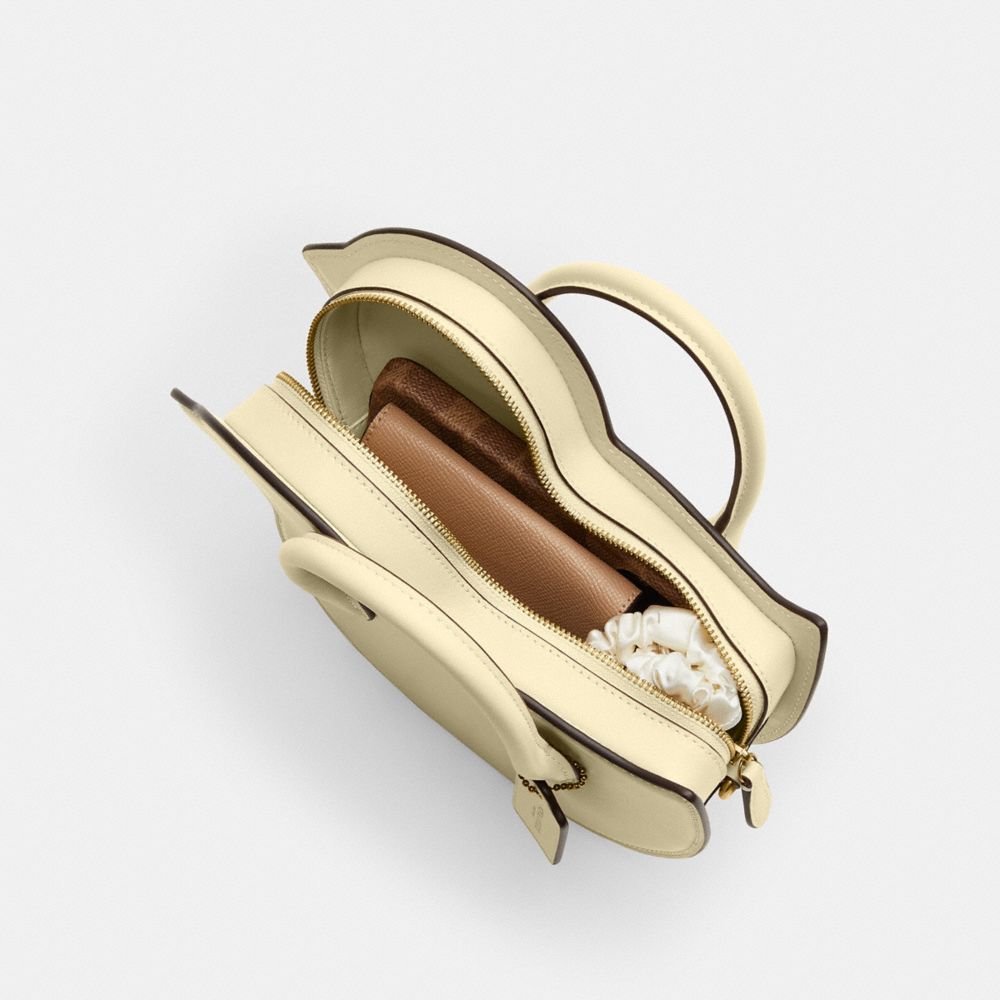 Chick Bag In Regenerative Leather