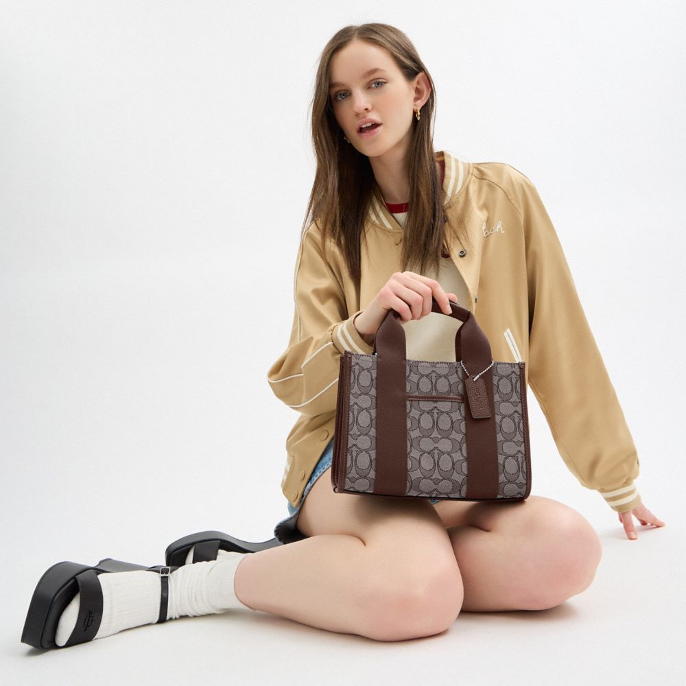 Smith Tote Bag 24 In Signature Jacquard